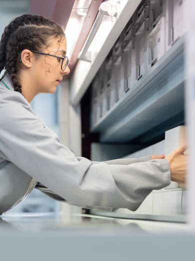 Apprentie logisticienne chez Rolex