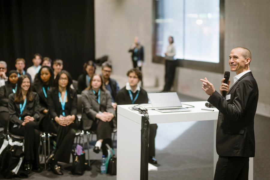 Rolex accompagne les talents de demain